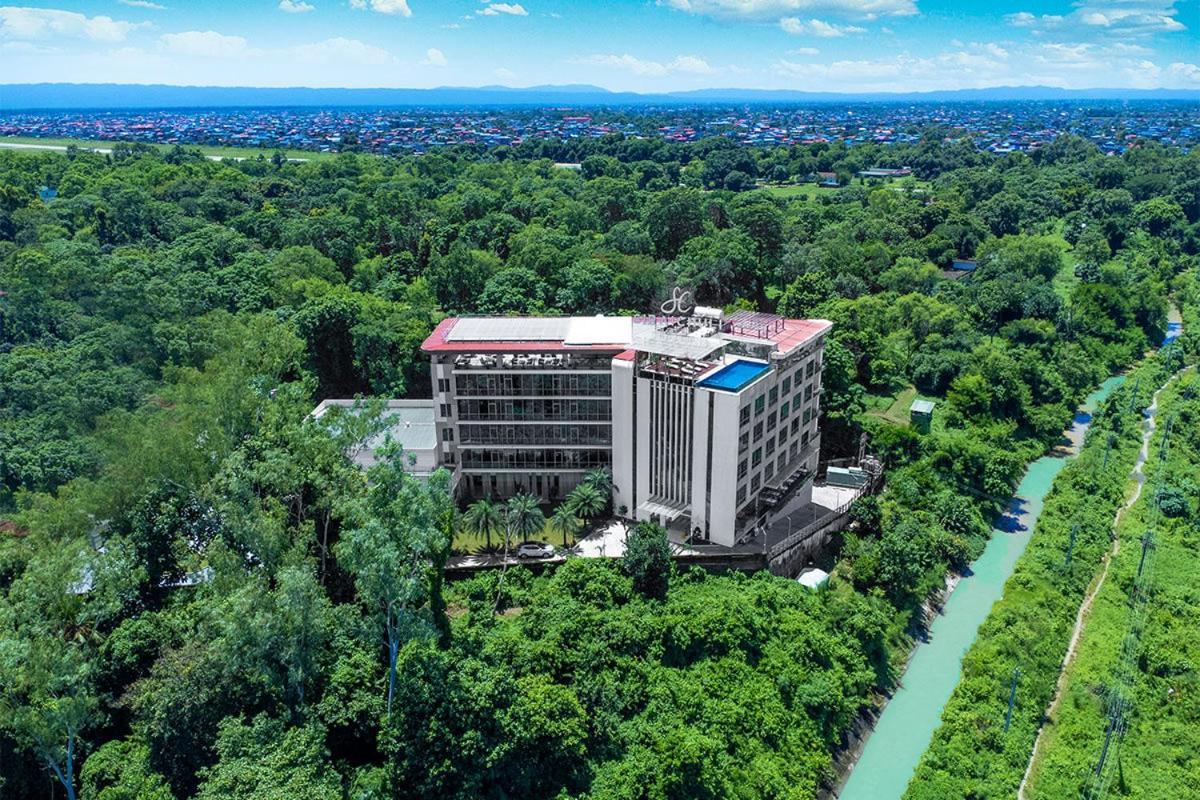 Hotel Siraichuli Чітаван Екстер'єр фото
